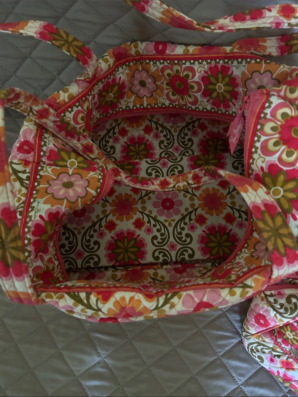 Vera Bradley Pink Floral Quilted Tote and Pouch Set of 3 pieces - Picture 2 of 8